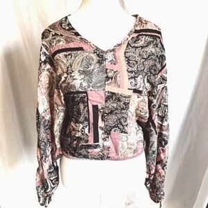 Chic Whisper Blouse BOHO Y2K Hippie Flowy Whimsy Casual Feminine‎ Versatile 70’s
